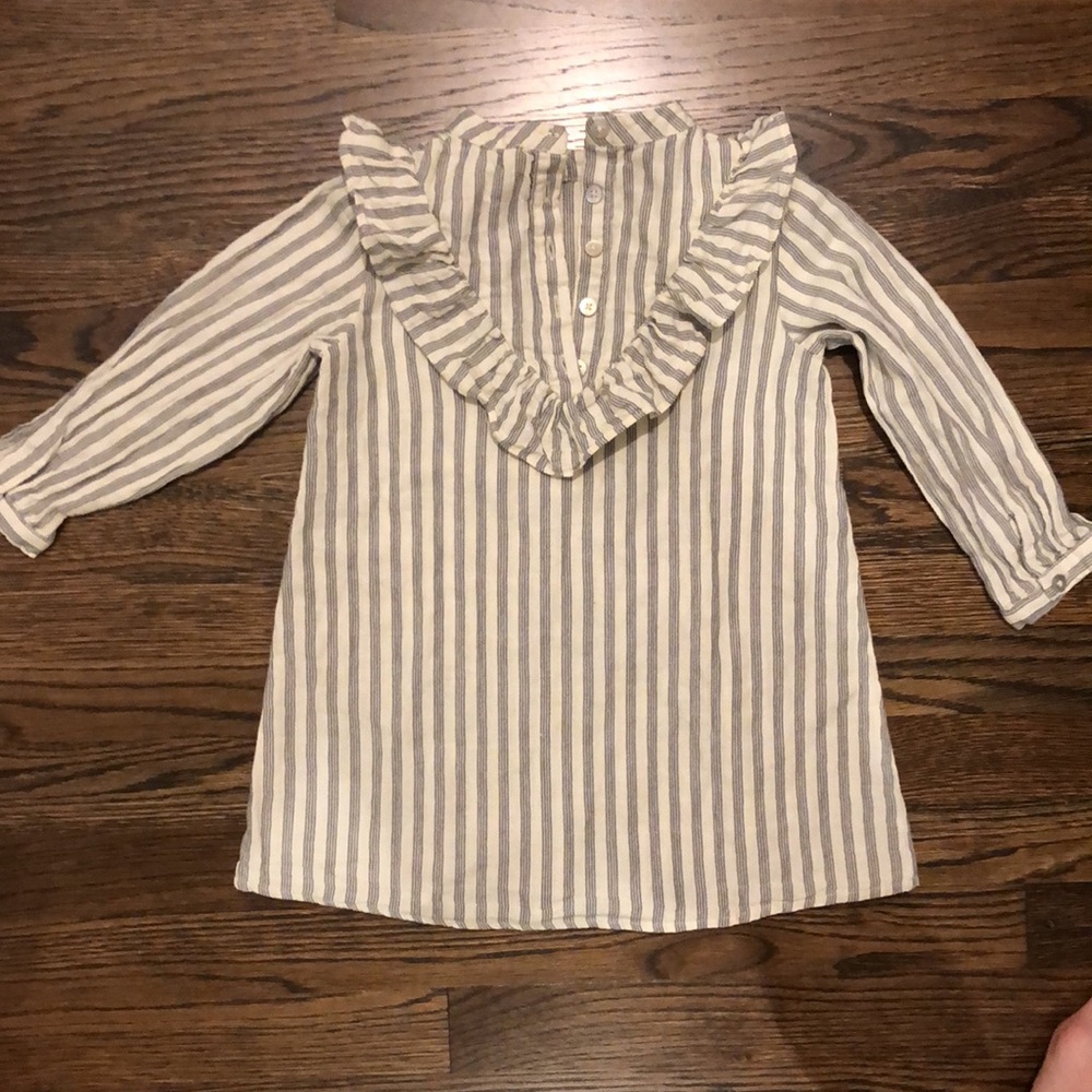 Rylee + Cru Ruffle Front Dress - Picture 5 of 6